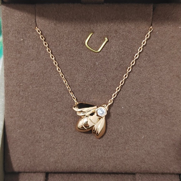 CHAUMET Bee 18K Gold Diamond Necklace - Picture 2 of 9